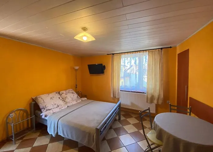 民宿 Goscinne Marcin 莱鲍